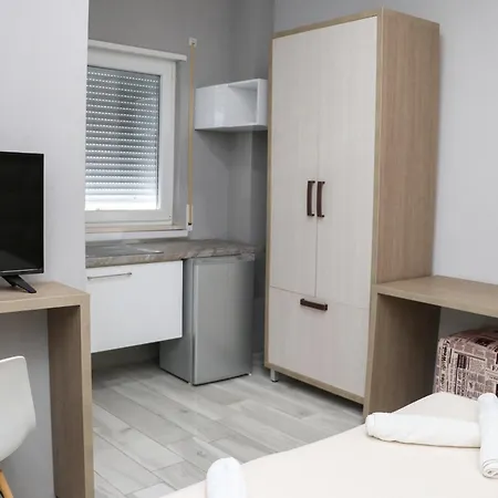 Airen Hotel